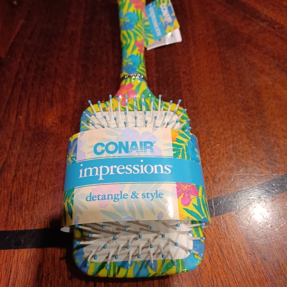 Hair brush (Conair)